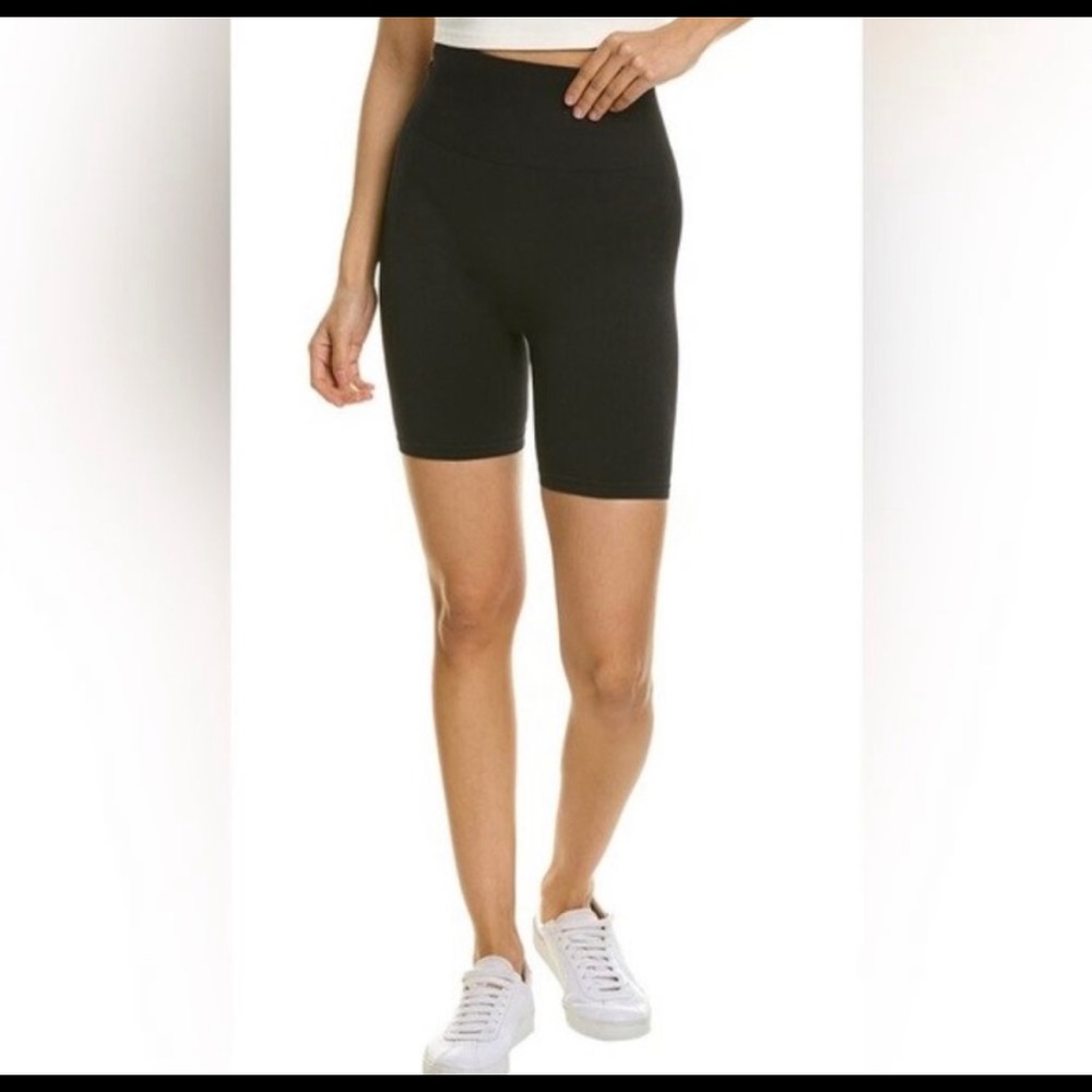 WeWoreWhat Biker Short Size Medium